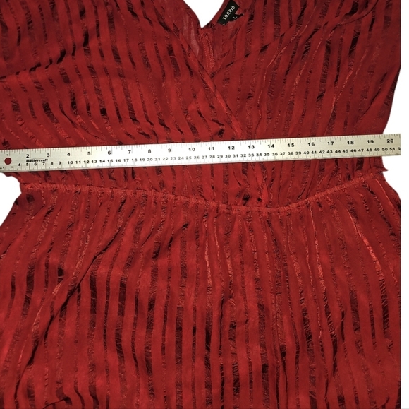 Torrid Womens Faux Wrap Top Plus 2 Maroon Elastic Waist Sheer Elegance Ethereal - Picture 6 of 8